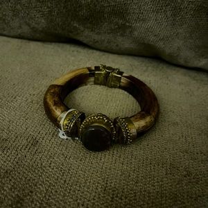 Two antique elephants tusk bracelets



.MAKE A OFFER